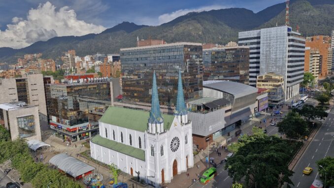 Parroquia Porciúncula en Avenida CHile